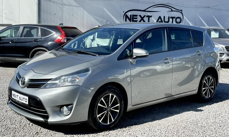 Toyota Verso 2.0D-4D NAVI 6+1 Image 1