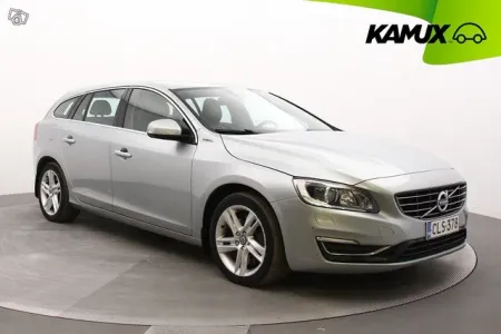 Volvo V60 D6 AWD Summum plug in hybrid aut / Navi / Digimittaristo / Vetokoukku / Nahkaverhoilu /