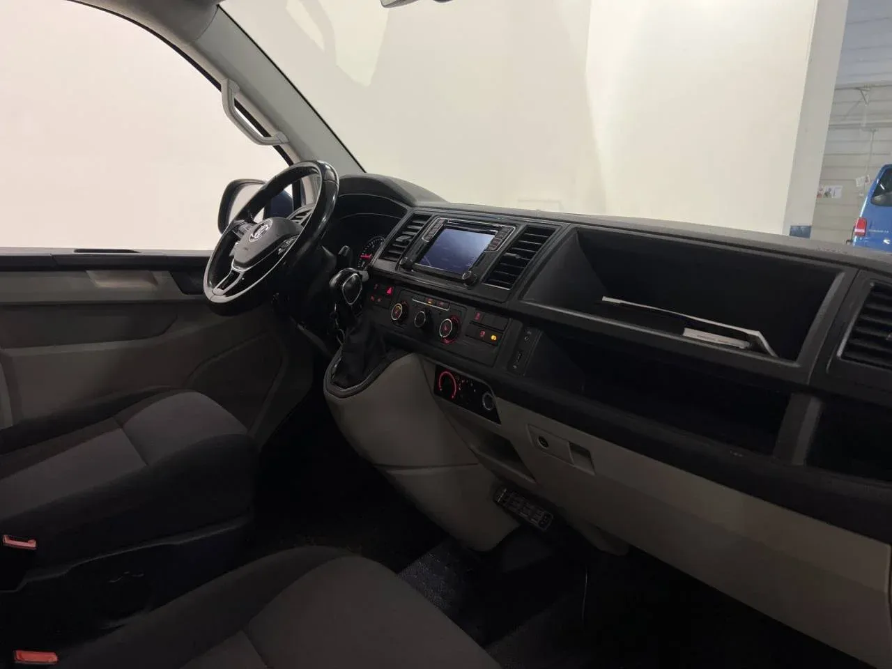 Ford Transit Connect 1.6TDCi Värmare Dragkrok PDC Nyservad Image 3